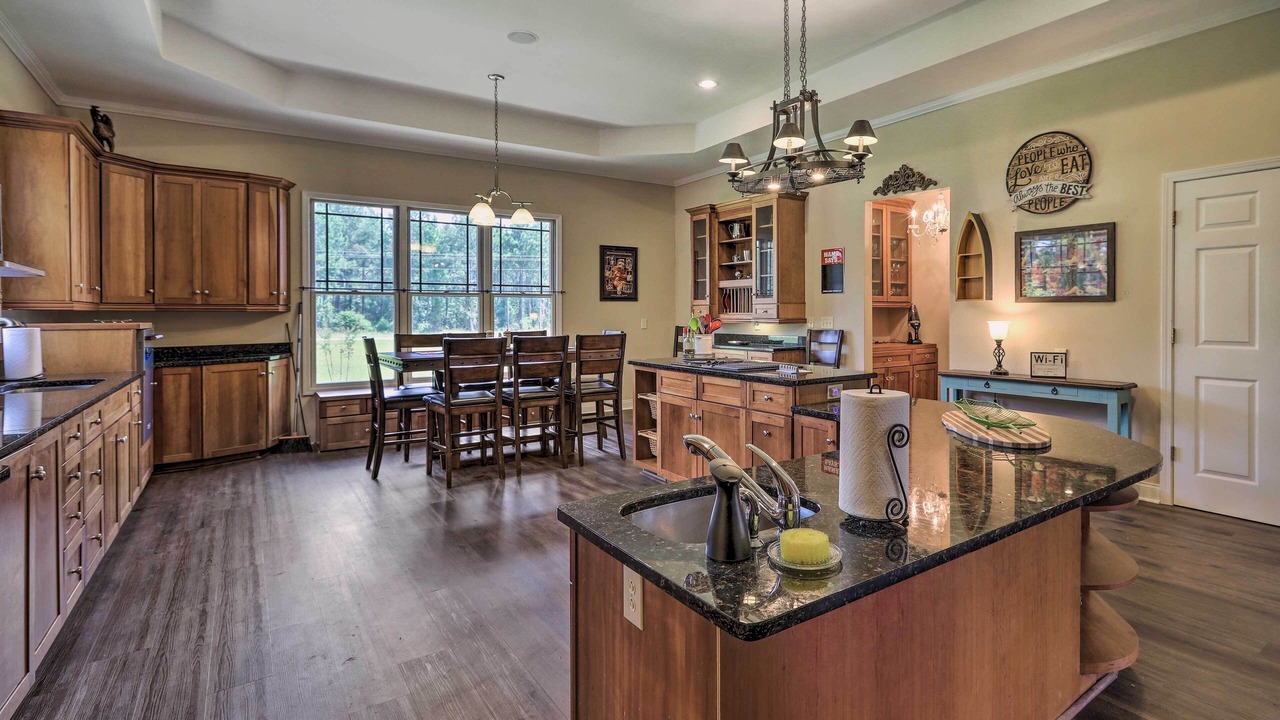 Photo of Others in Houston County