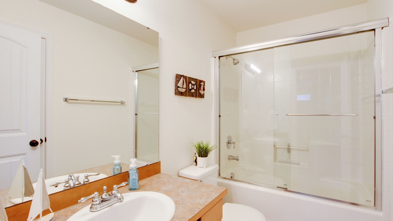 Photo of Bathroom in Allyn