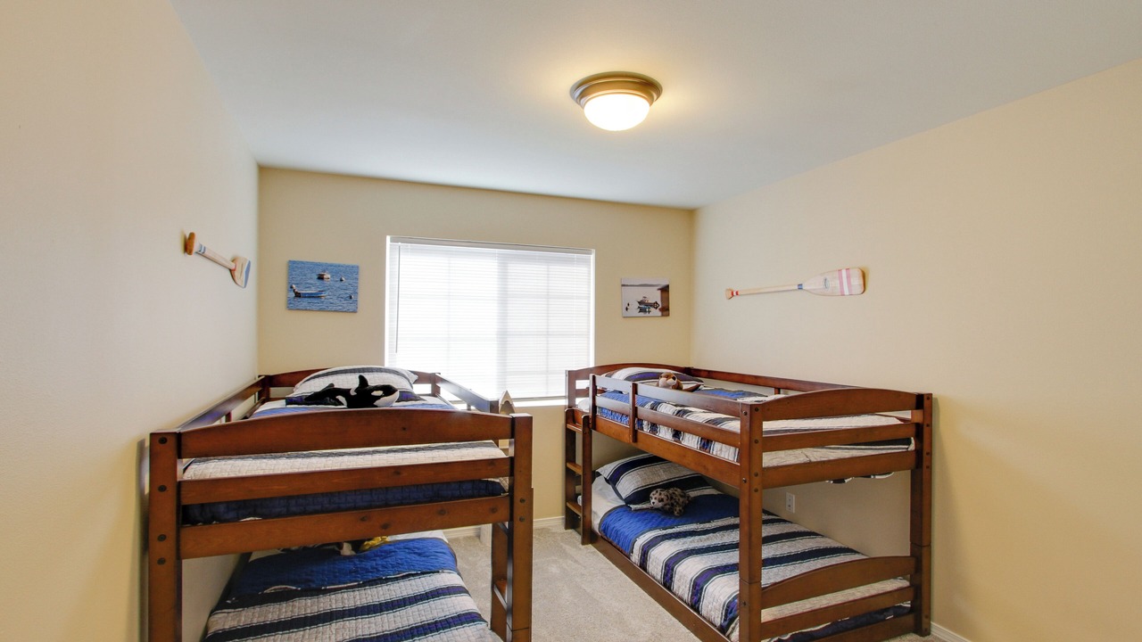 Photo of Others in Allyn