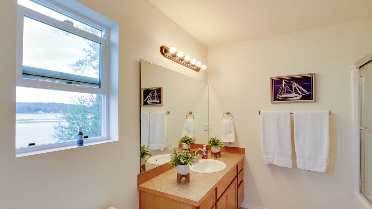 Photo of Bathroom in Allyn