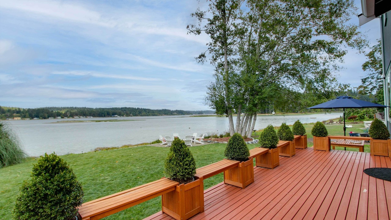 Photo of Others in Allyn