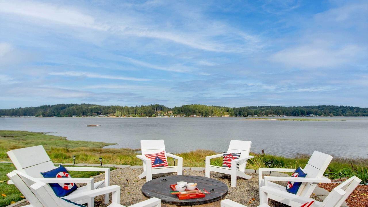 Photo of Others in Allyn