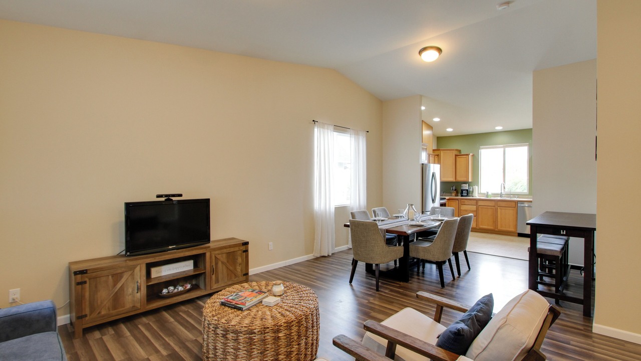 Photo of Livingroom in Allyn