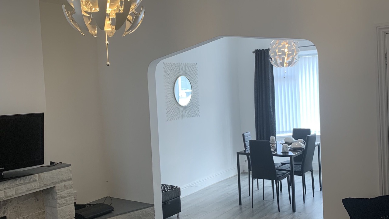 Photo of Livingroom in Smethwick