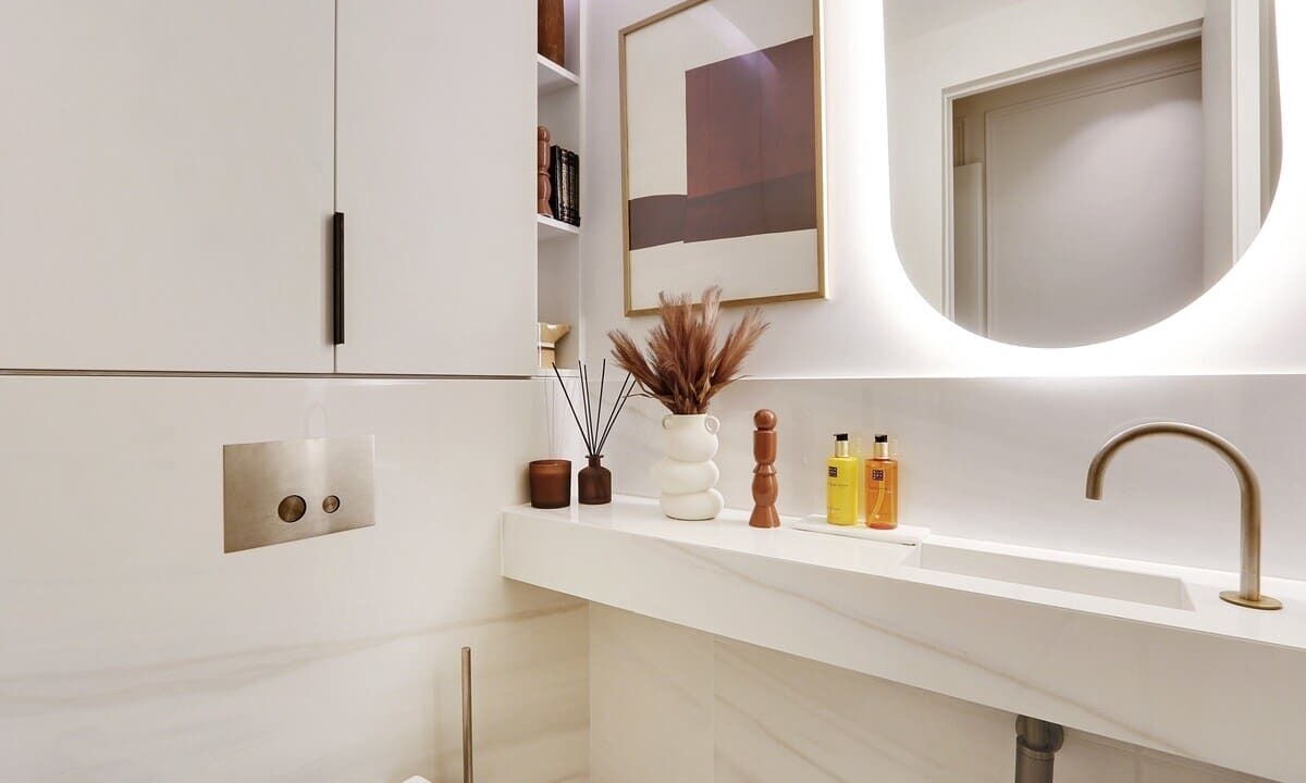 Photo of Bathroom in 8th Arrondissement