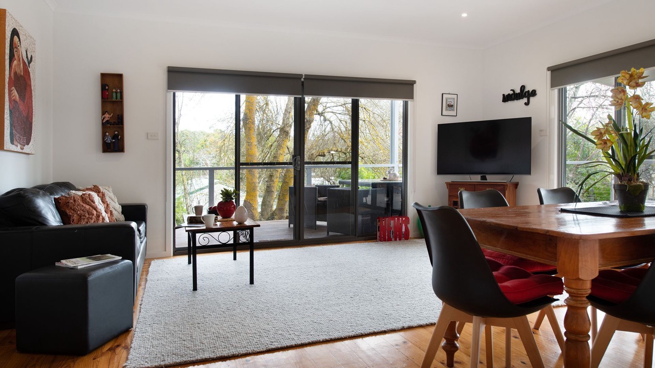 Photo of Livingroom in Hepburn Springs