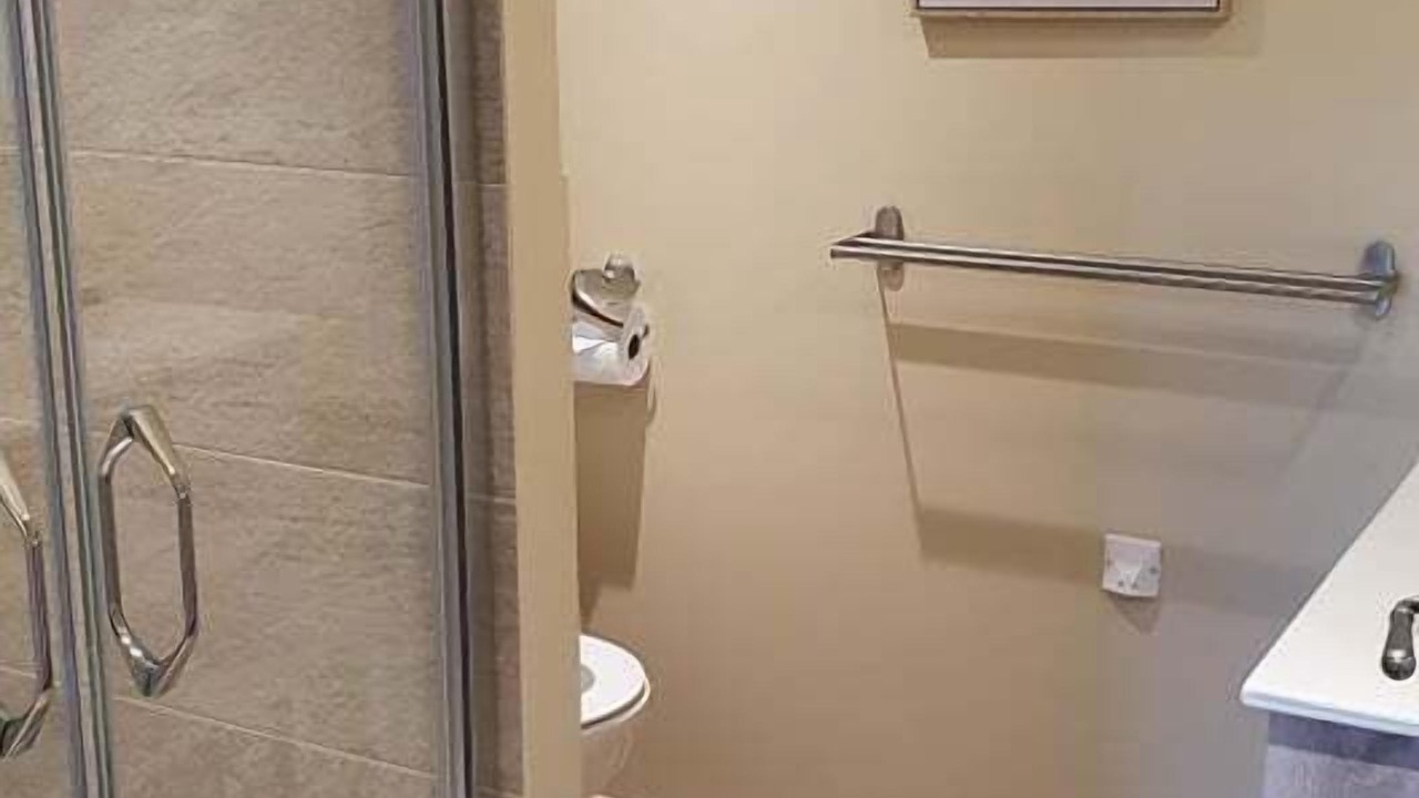 Photo of Bathroom in Menetou-Ratel