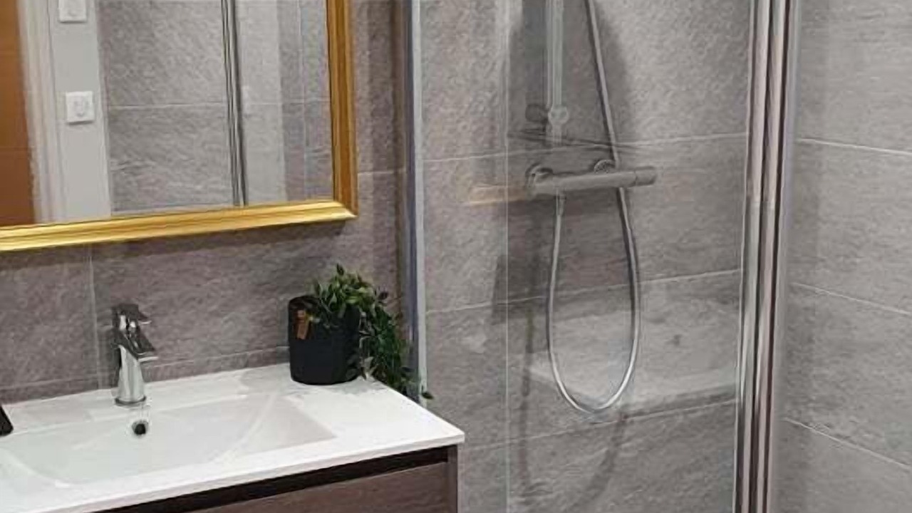 Photo of Bathroom in Menetou-Ratel