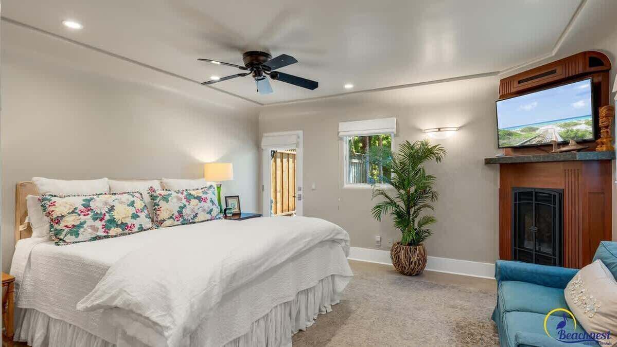 Photo of Bedroom in Westside Santa Cruz