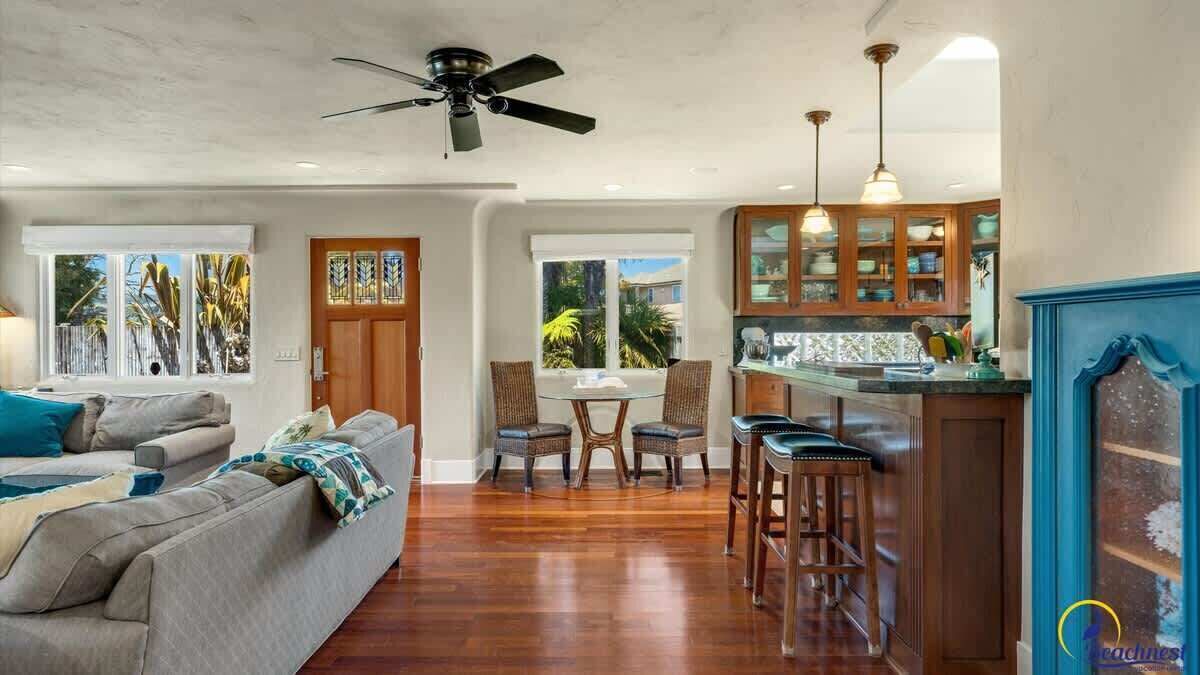 Photo of Livingroom in Westside Santa Cruz