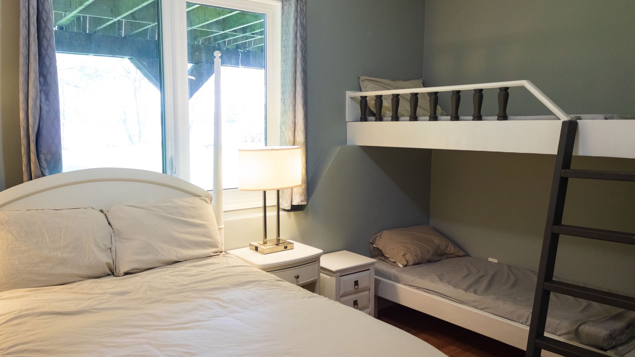 Photo of Bedroom in Adolphustown