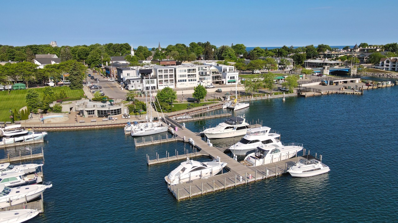Photo of Others in Charlevoix