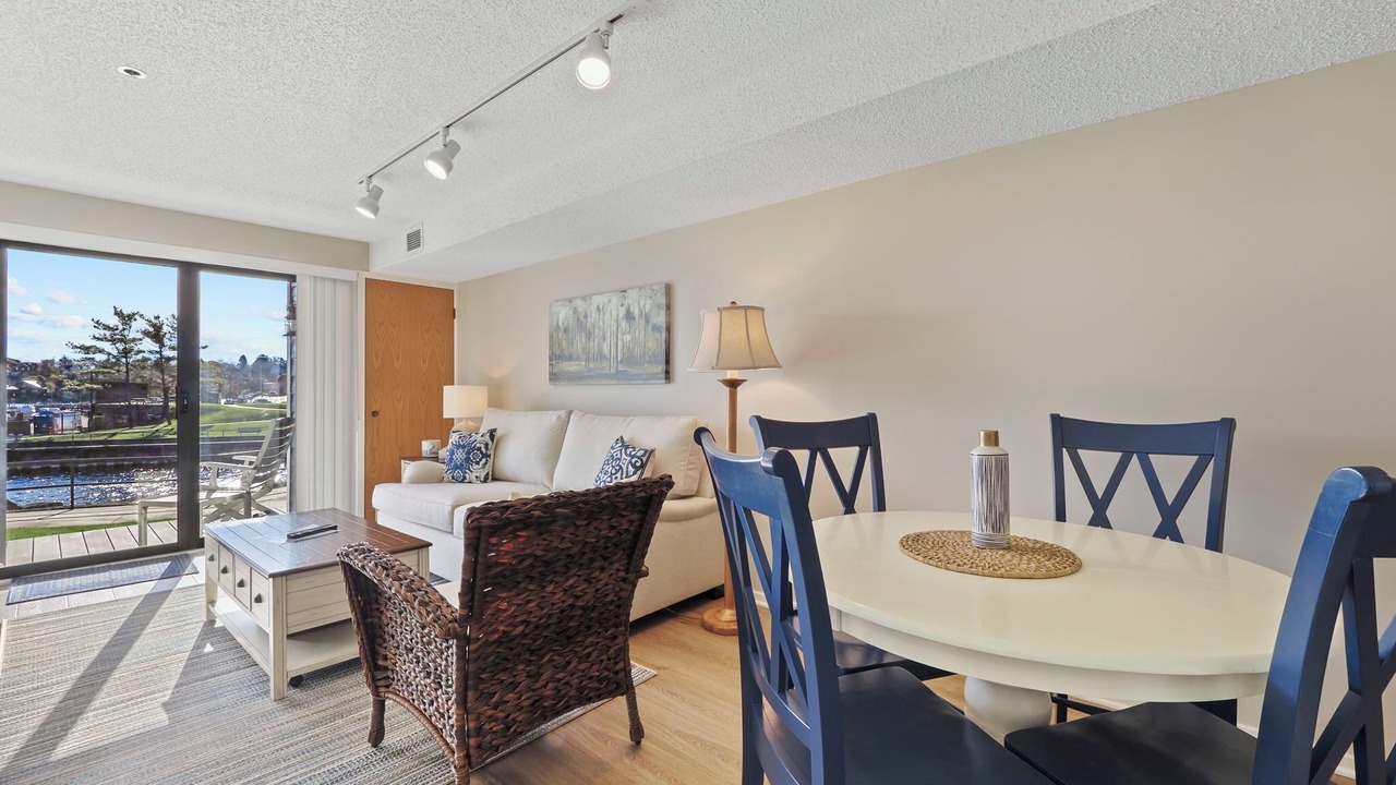 Photo of Livingroom in Charlevoix