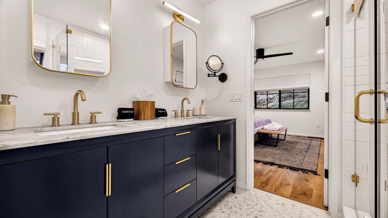 Photo of Bathroom in Grass Valley