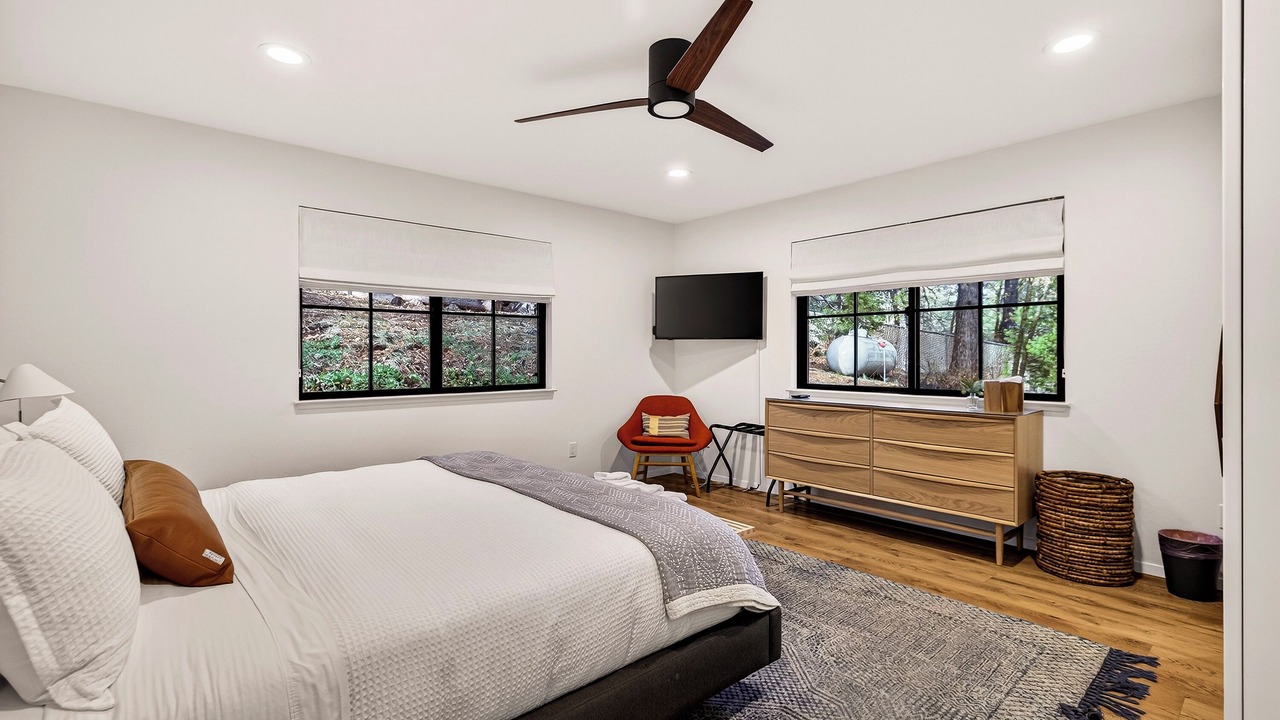 Photo of Bedroom in Grass Valley