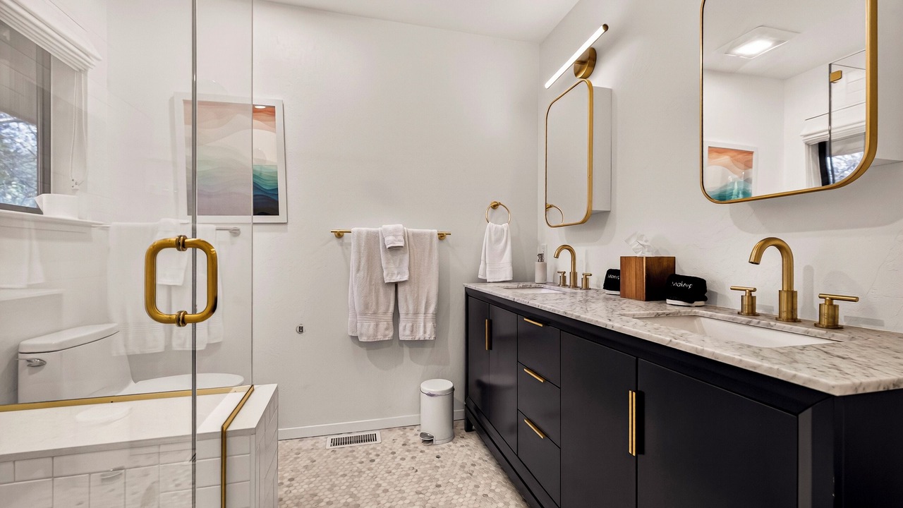 Photo of Bathroom in Grass Valley