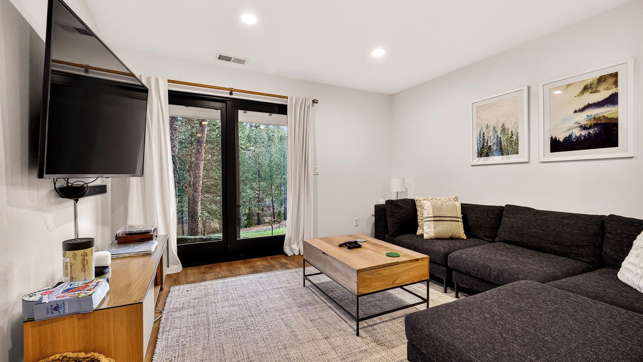 Photo of Livingroom in Grass Valley