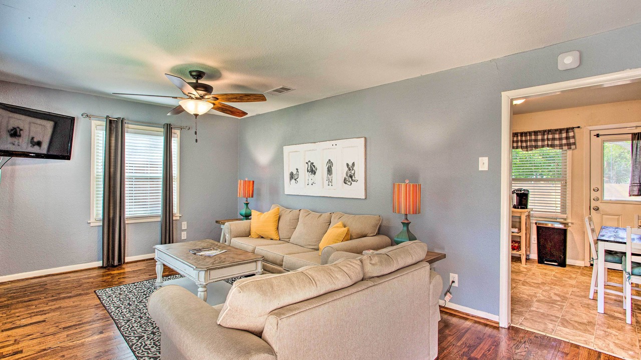 Photo of Livingroom in Forney