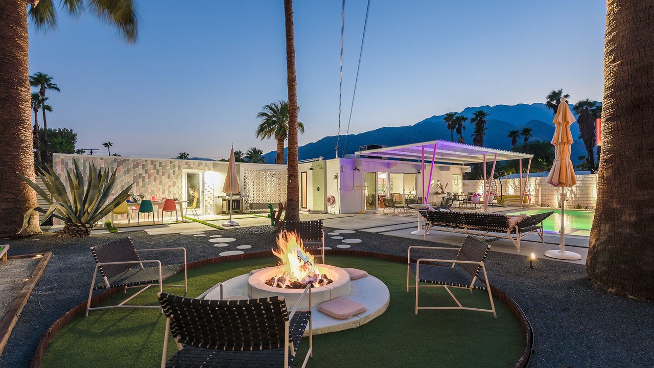 Photo of Patio Balcony in Racquet Club Estates
