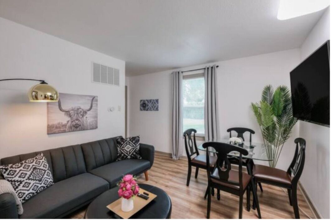Photo of Livingroom in Olmos Park