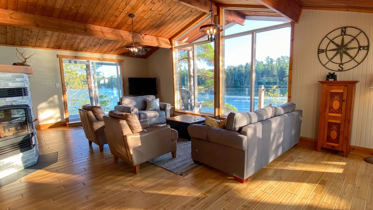 Photo of Livingroom in Georgian Bay