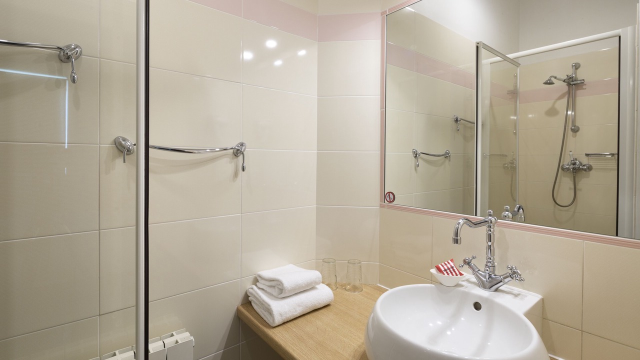 Photo of Bathroom in Cancale