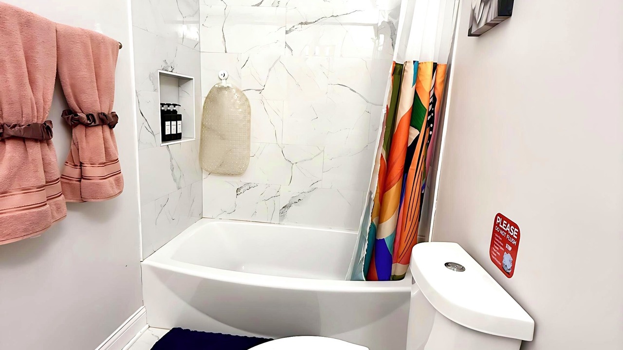 Photo of Bathroom in Grand Boulevard