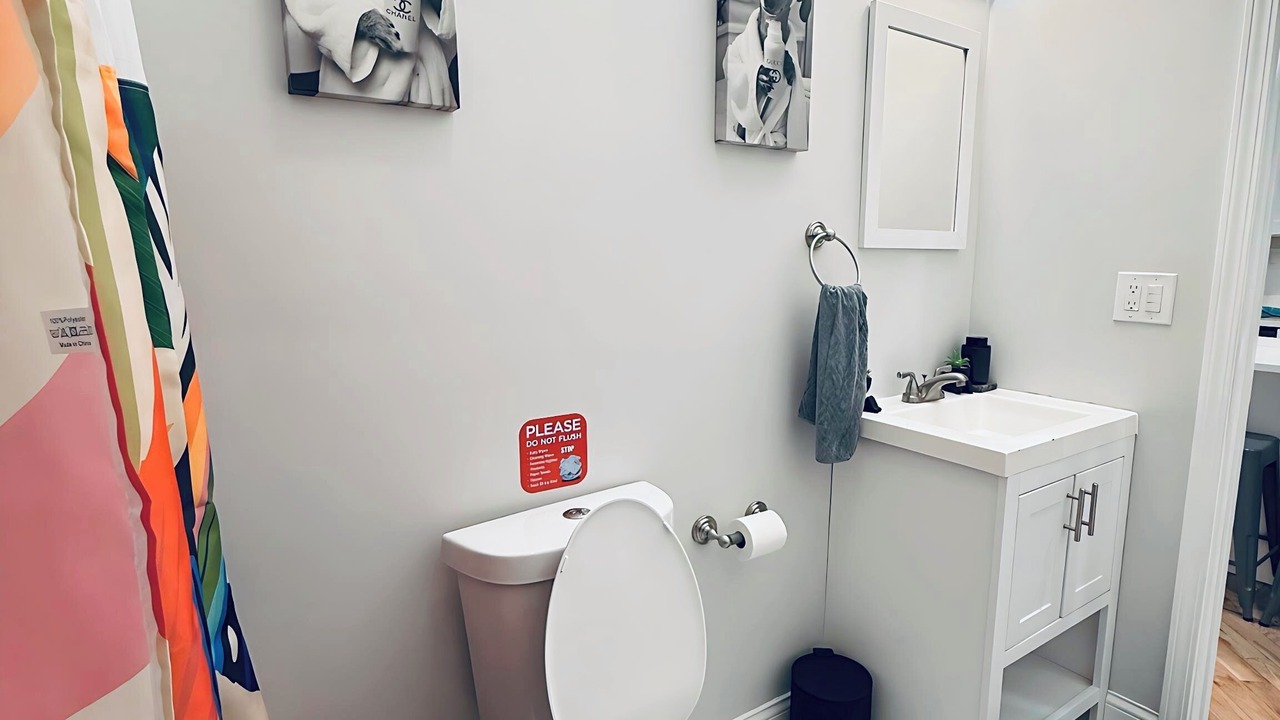 Photo of Bathroom in Grand Boulevard
