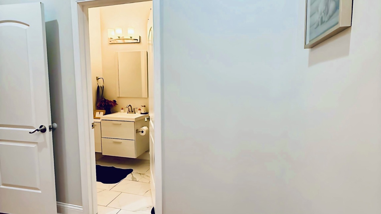 Photo of Bathroom in Grand Boulevard
