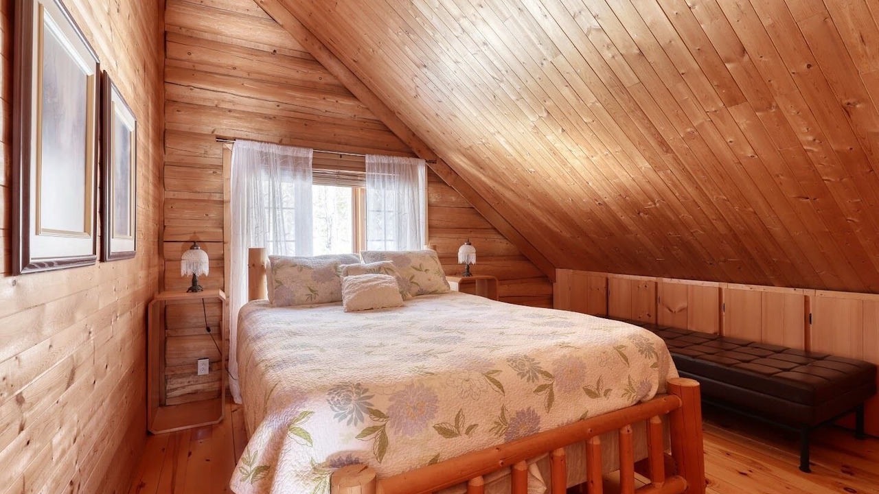 Photo of Bedroom in Mandeville