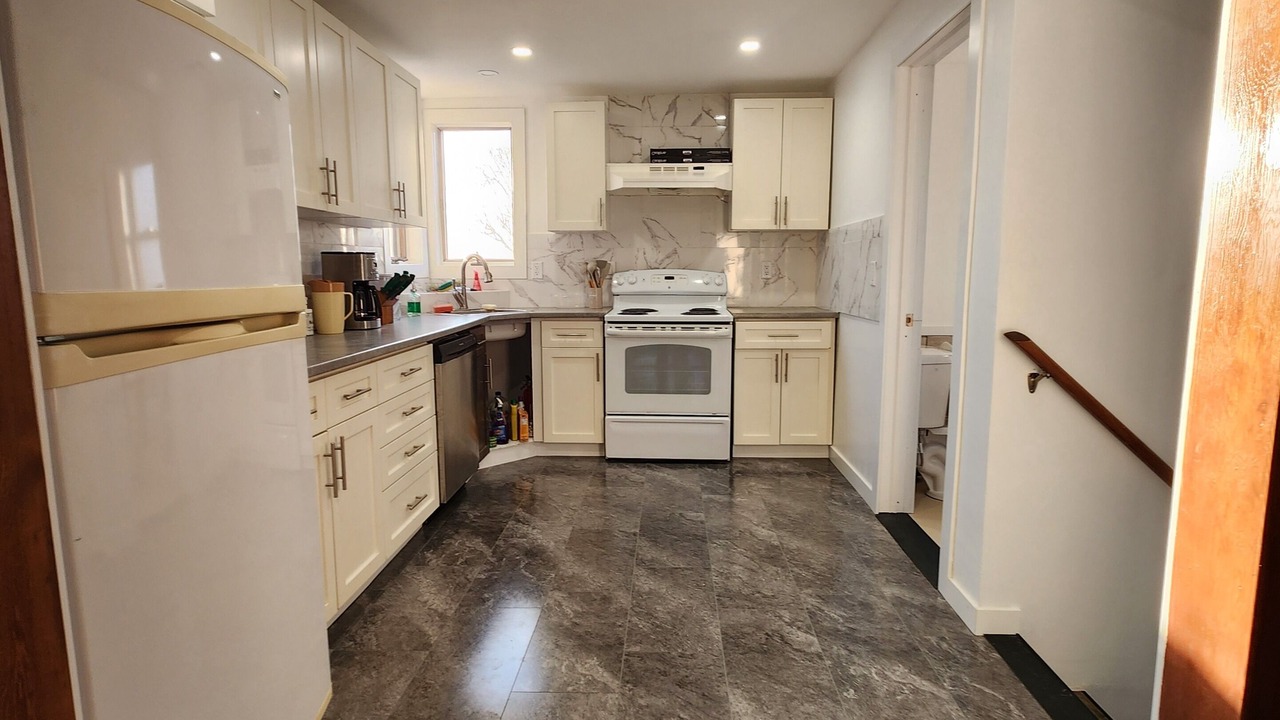 Photo of Kitchen in Amherstburg