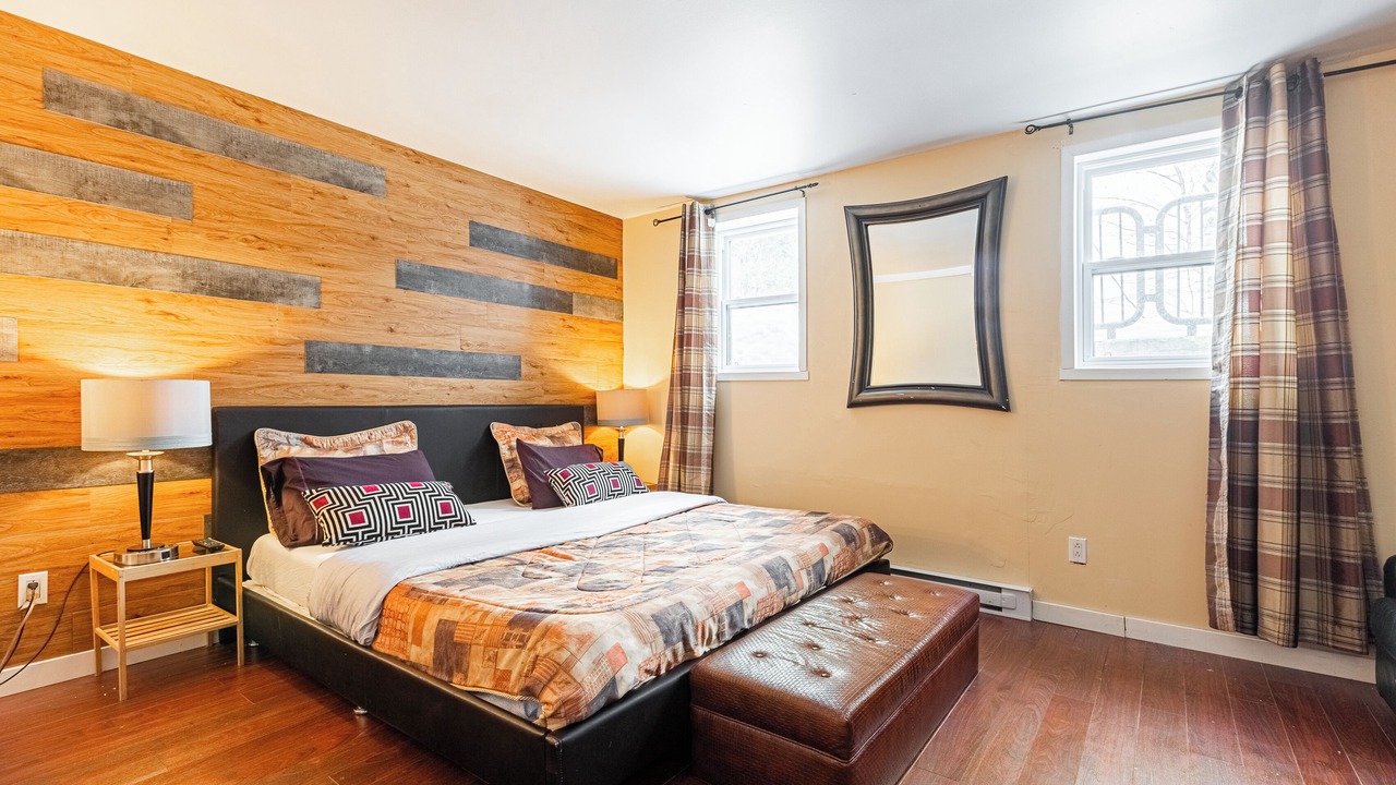 Photo of Bedroom in Terrebonne