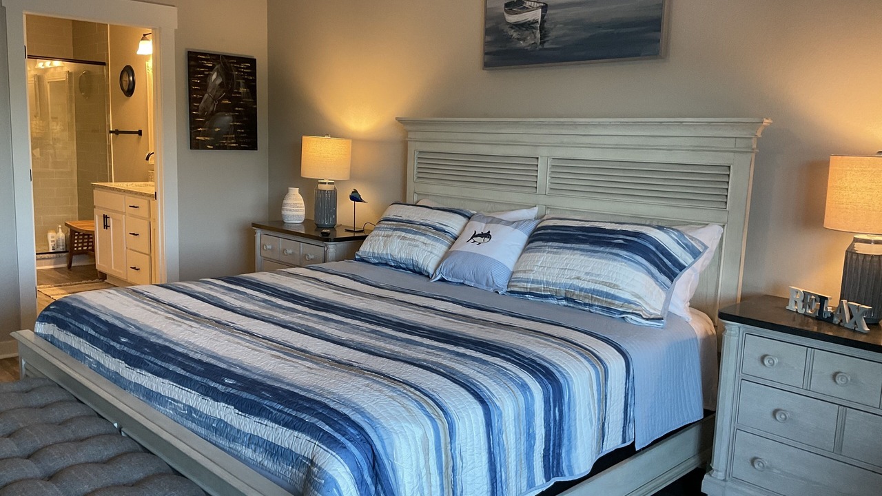 Photo of Bedroom in Lake Hamilton