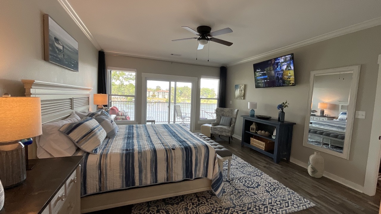 Photo of Bedroom in Lake Hamilton