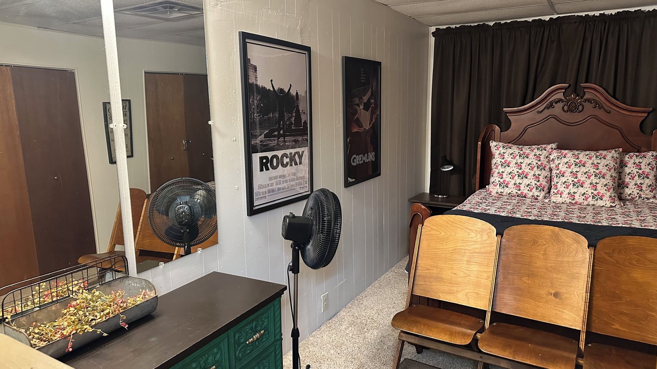 Photo of Bedroom in Webb City