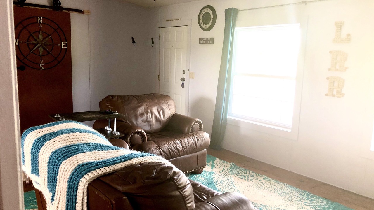 Photo of Livingroom in Ovid