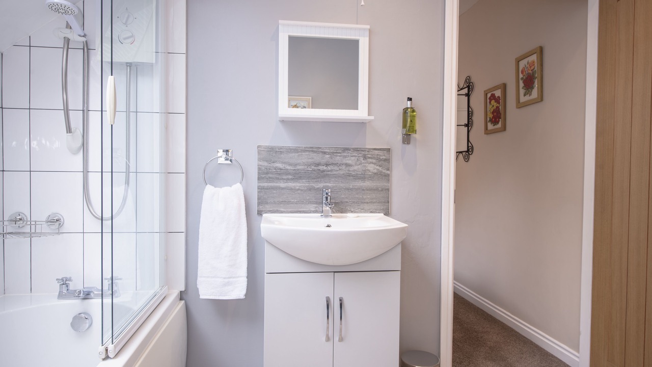 Photo of Bathroom in Preston-under-Scar