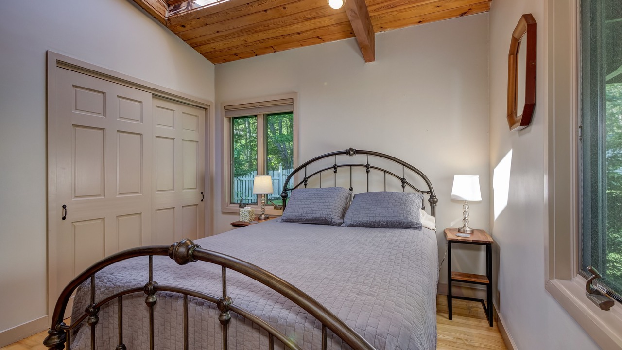 Photo of Bedroom in Trenton