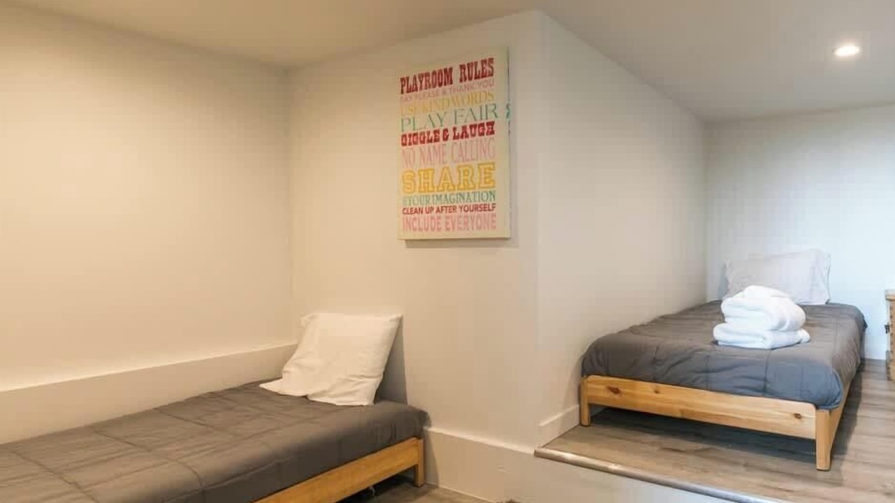 Photo of Bedroom in Opal Cliffs