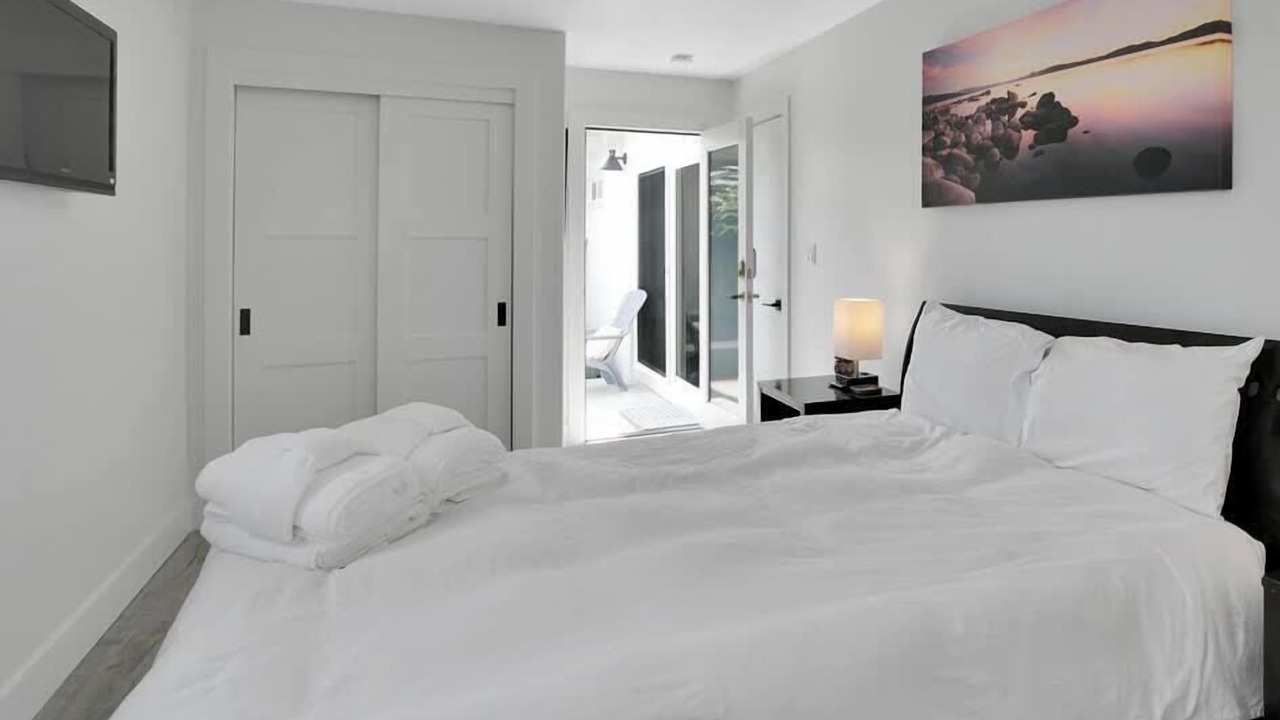 Photo of Bedroom in Opal Cliffs