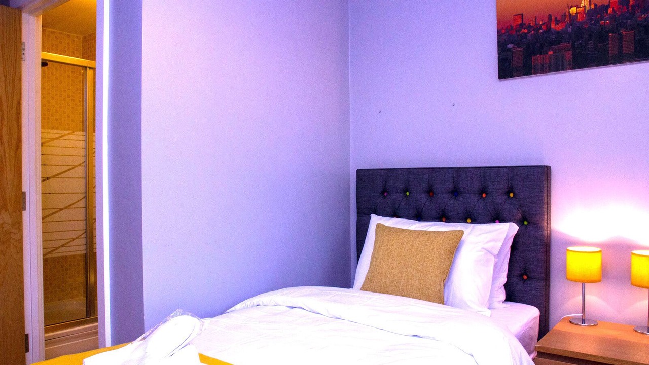 Photo of Bedroom in Coventry City Centre