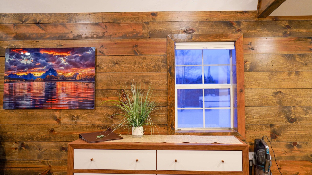 Photo of Others in Victor