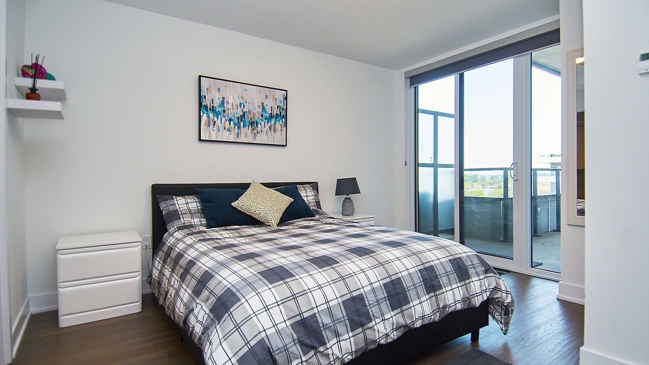 Photo of Bedroom in Humber Bay Shores