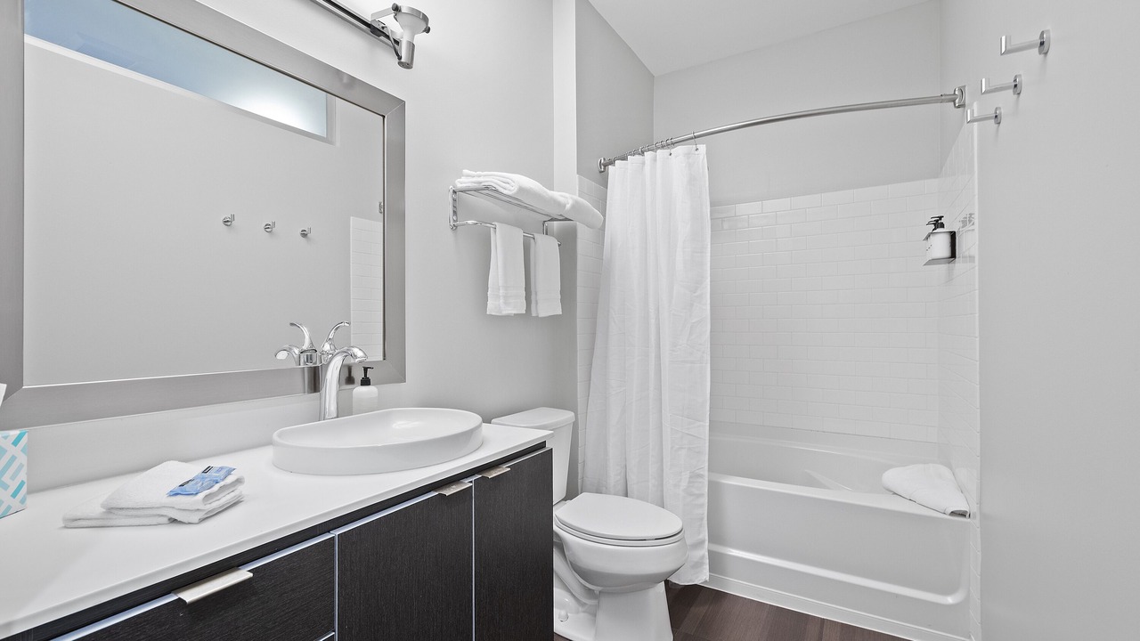 Photo of Bathroom in South Side Flats
