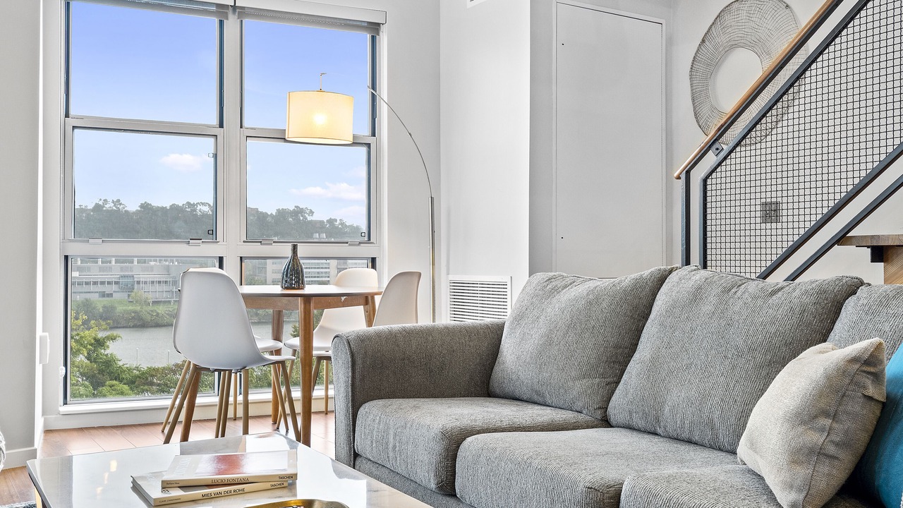 Photo of Livingroom in South Side Flats