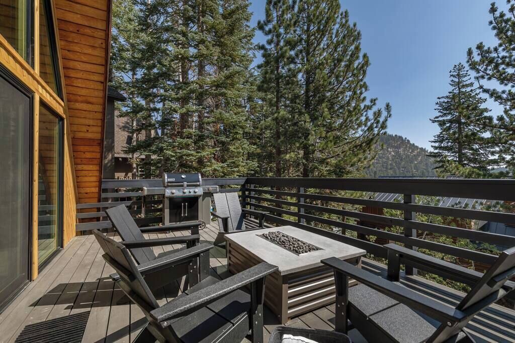 Photo of Outdoor in Mammoth Lakes