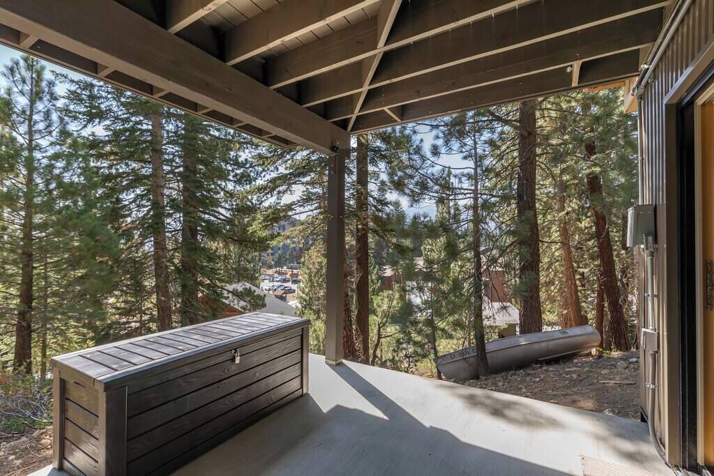 Photo of Patio Balcony in Mammoth Lakes