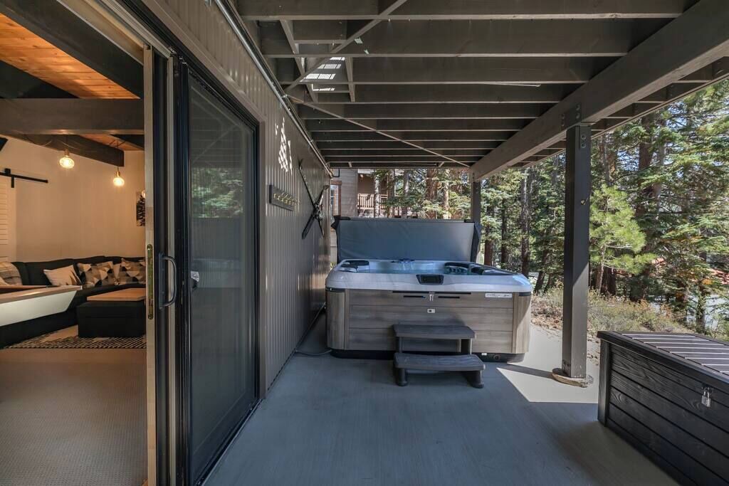 Photo of Patio Balcony in Mammoth Lakes