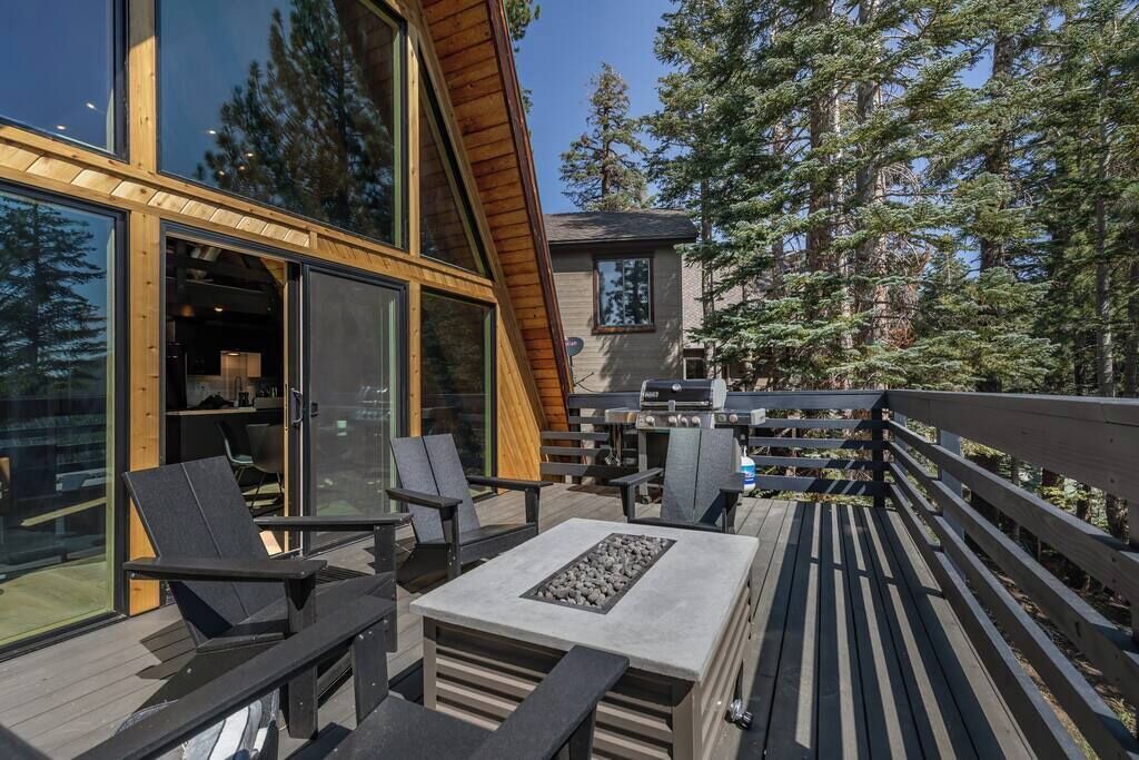 Photo of Outdoor in Mammoth Lakes