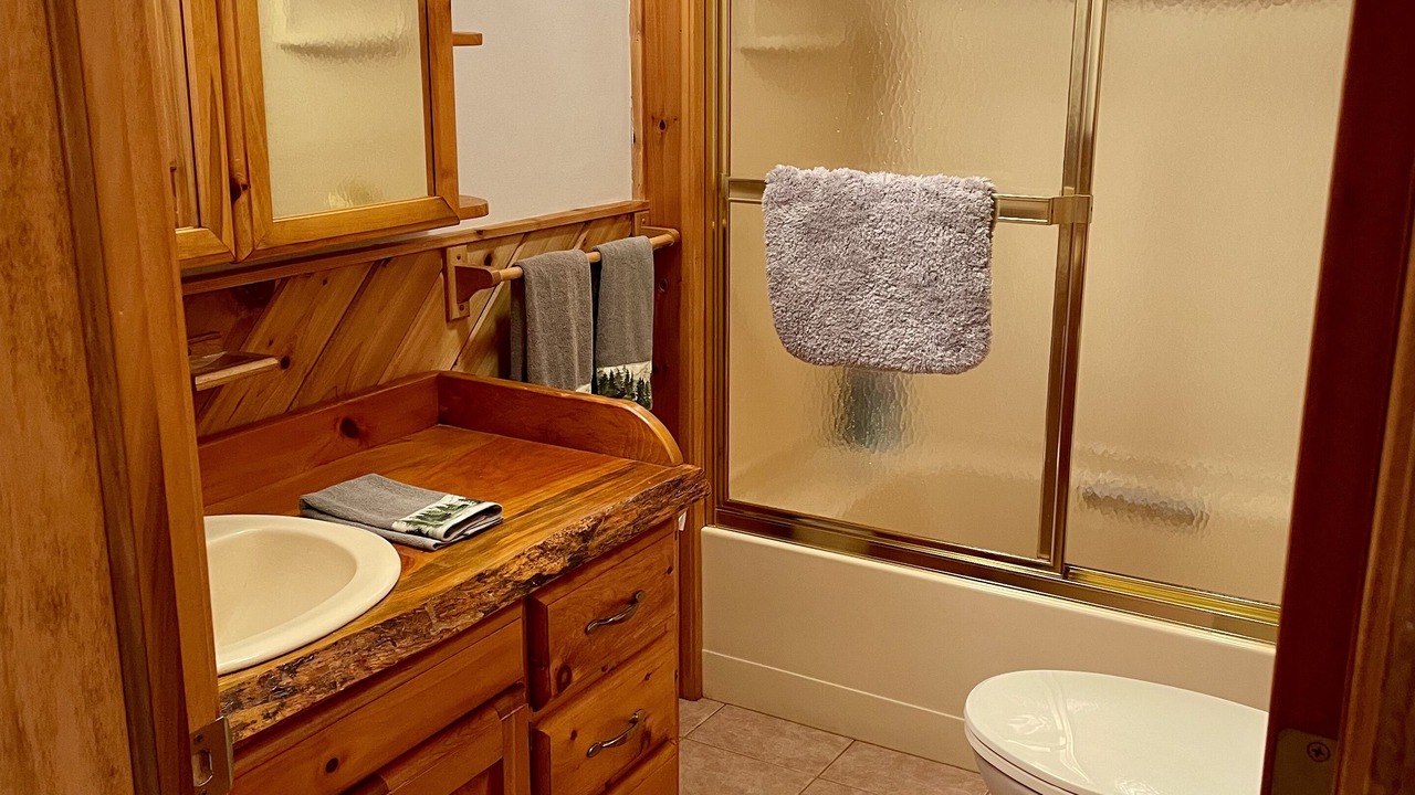 Photo of Bathroom in Town of Webb